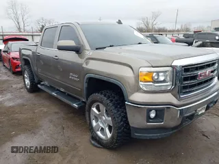 2015 GMC Sierra 1500 SLE z VIN 3GTU2UEC3FG370675, wystawiony jako IAAI lot #41533116 z przebiegiem 123 728 mil mil oraz . Historia ofert i sprzedaży dostępna na DreamBid. Obrazek 1.