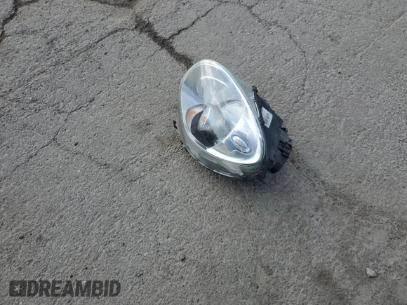 2016 MINI Countryman S z VIN WMWZC5C5XGWU21117, wystawiony jako Copart lot #65241505 z przebiegiem Nie podano mil oraz Szkoda całkowita • Salvage title. Historia ofert i sprzedaży dostępna na DreamBid. Obrazek 12.
