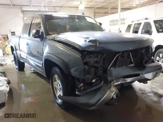 2006 Chevrolet Silverado 1500 LT2 with VIN 1GCEK19B96Z181792, listed as a IAAI auction lot 41355159 with 134,885 mi miles. Bid and sale history available at carsss.com. Image 1.