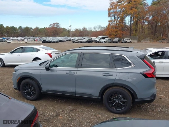 2024 Honda CR-V Hybrid Sport-L with VIN 5J6RS6H85RL036271, listed as a IAAI auction lot 40231701 with 184 mi miles. Bid and sale history available at carsss.com. Image 14.
