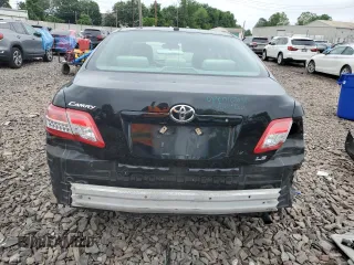 2010 Toyota Camry z VIN 4T1BF3EK8AU037547, wystawiony jako Copart lot #59762365 z przebiegiem 106 637 mil mil oraz Szkoda całkowita • Salvage title. Historia ofert i sprzedaży dostępna na DreamBid. Obrazek 6.