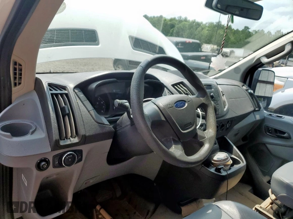 2018 Ford Transit Passenger XL с VIN 1FBZX2ZM5JKA32604, выставлен на аукционе Copart как лот 59329855 с пробегом 67 601 миль миль и Списание • Salvage title. История ставок и продаж доступна на DreamBid. Изображение 8.