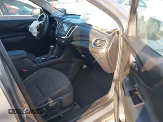 2018 Chevrolet Equinox LT z VIN 3GNAXJEV9JL115685, wystawiony jako IAAI lot #40373717 z przebiegiem 95 103 mil mil oraz . Historia ofert i sprzedaży dostępna na DreamBid. Obrazek 5.