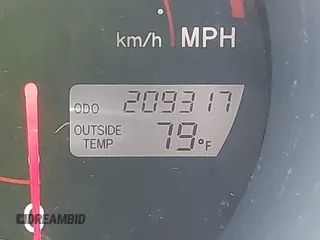 2007 Toyota Matrix STD z VIN 2T1KR32E77C645141, wystawiony jako IAAI lot #42293316 z przebiegiem 209 317 mil mil oraz . Historia ofert i sprzedaży dostępna na DreamBid. Obrazek 15.
