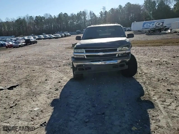 2000 Chevrolet New Tahoe LS with VIN 1GNEK13TXYJ118999, listed as a Copart auction lot 82799684 with 299,417 mi miles and Salvage Title. Bid and sale history available at carsss.com. Image 11.