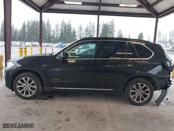 2016 BMW X5 xDrive35i with VIN 5UXKR0C55G0P34681, listed as a IAAI auction lot 41783105 with 85,578 mi miles. Bid and sale history available at carsss.com. Image 15.