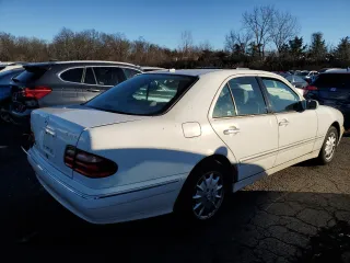 2002 Mercedes-Benz E-Class with VIN WDBJF82JX2X072551, listed as a Copart auction lot 83607634 with 139,645 mi miles and Salvage Title. Bid and sale history available at carsss.com. Image 3.