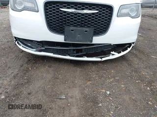 2018 Chrysler 300 with VIN 2C3CCAGG2JH269969, listed as a IAAI auction lot 41199752 with 99,332 mi miles. Bid and sale history available at carsss.com. Image 6.
