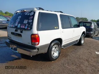 2001 Ford Explorer XLT with VIN 1FMZU83P21UB49096, listed as a IAAI auction lot 42586794 with 173,296 mi miles and . Bid and sale history available at DreamBid. Image 4.