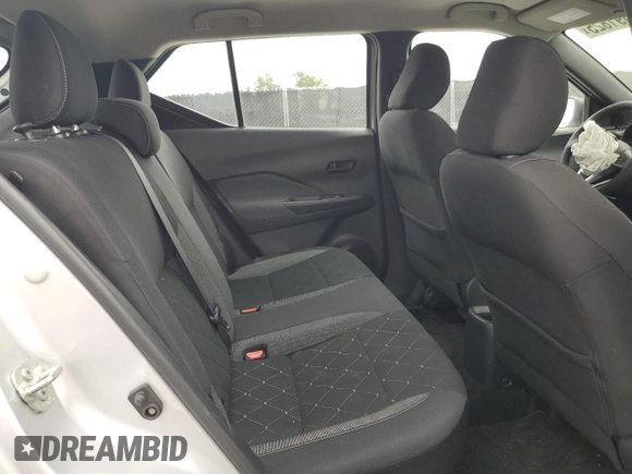 2019 Nissan Kicks S z VIN 3N1CP5CUXKL507260, wystawiony jako Copart lot #56891825 z przebiegiem 50 193 mil mil oraz Nie do naprawy • Non repairable. Historia ofert i sprzedaży dostępna na DreamBid. Obrazek 11.