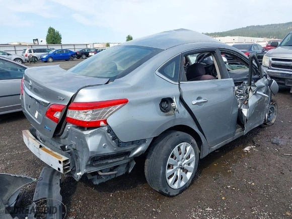 2014 Nissan Sentra SV with VIN 3N1AB7AP0EY326836, listed as a IAAI auction lot 40315514 with 105,495 mi miles. Bid and sale history available at carsss.com. Image 4.