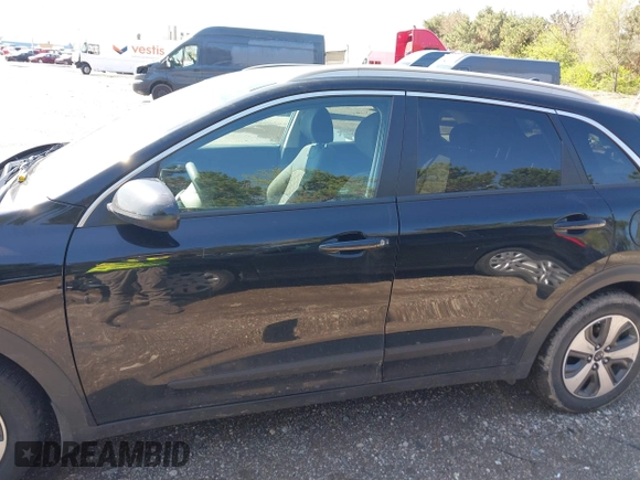 2017 Kia Niro LX with VIN KNDCB3LC9H5055737, listed as a IAAI auction lot 41983379 with 105,007 mi miles. Bid and sale history available at carsss.com. Image 14.