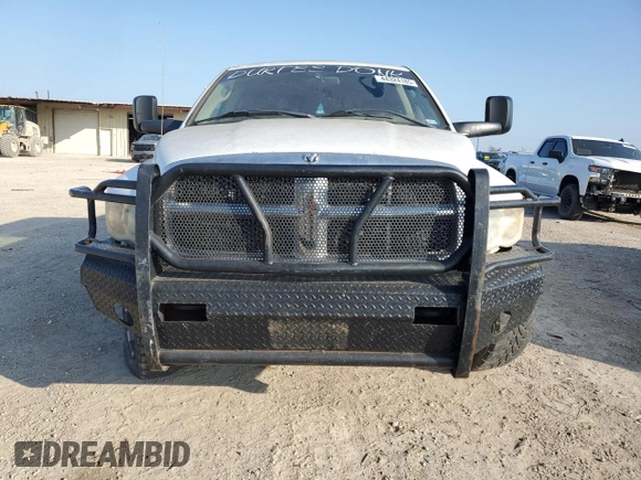 2005 Dodge 2500 SLT z VIN 3D7KS28C65G848499, wystawiony jako Copart lot #44324185 z przebiegiem 246 790 mil mil oraz Czysty tytuł • Clean title. Historia ofert i sprzedaży dostępna na DreamBid. Obrazek 5.
