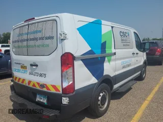 2017 Ford Transit z VIN 1FTYE1YM1HKA82547, wystawiony jako IAAI lot #42509645 z przebiegiem 312 474 mil mil oraz . Historia ofert i sprzedaży dostępna na DreamBid. Obrazek 14.