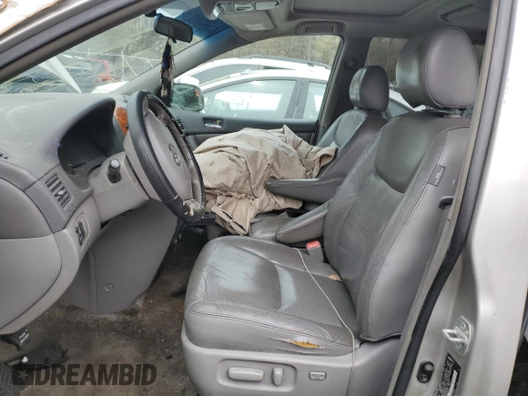 2006 Toyota Sienna XLE with VIN 5TDZA22C16S403014, listed as a Copart auction lot 51756235 with 201,259 mi miles and Salvage Title. Bid and sale history available at carsss.com. Image 7.