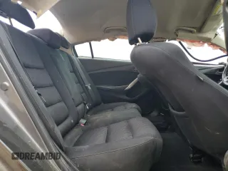 2017 Mazda 6 Sport z VIN JM1GL1U5XH1135350, wystawiony jako Copart lot #51798395 z przebiegiem 153 821 mil mil oraz Szkody całkowita. Historia ofert i sprzedaży dostępna na DreamBid. Obrazek 10.