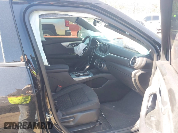 2020 Chevrolet Blazer LT z VIN 3GNKBHRS6LS726276, wystawiony jako IAAI lot #41974465 z przebiegiem 62 566 mil mil oraz . Historia ofert i sprzedaży dostępna na DreamBid. Obrazek 5.