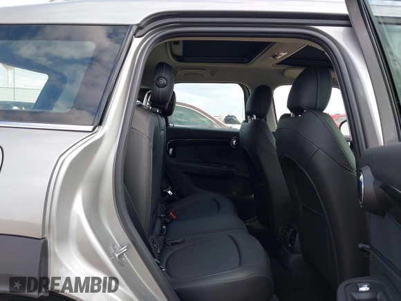 2024 MINI Countryman Cooper S с VIN WMZ53BR0XR3R54326, выставлен на аукционе IAAI как лот 41525350 с пробегом 19 442 миль миль и . История ставок и продаж доступна на DreamBid. Изображение 8.