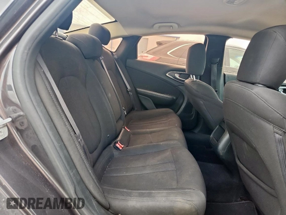 2015 Chrysler 200 Limited with VIN 1C3CCCAB8FN680655, listed as a Copart auction lot 60544225 with 192,932 mi miles and Salvage title. Bid and sale history available at DreamBid. Image 10.