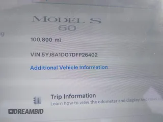2013 Tesla Model S с VIN 5YJSA1DG7DFP26402, выставлен на аукционе IAAI как лот 42195726 с пробегом 100 890 миль миль и . История ставок и продаж доступна на DreamBid. Изображение 15.