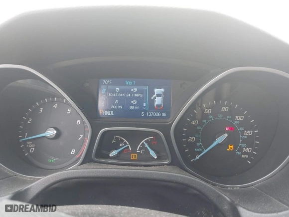 2014 Ford Focus SE with VIN 1FADP3F28EL251657, listed as a IAAI auction lot 41724241 with 137,006 mi miles. Bid and sale history available at carsss.com. Image 7.