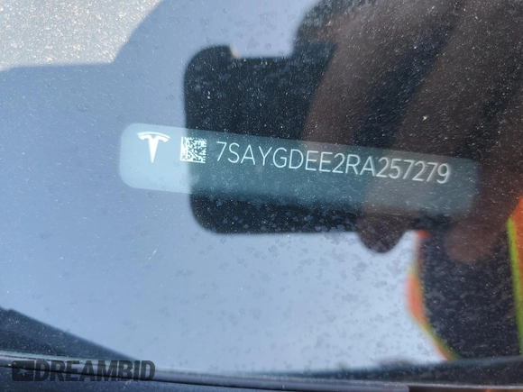 2024 Tesla Model Y Long Range с VIN 7SAYGDEE2RA257279, выставлен на аукционе Copart как лот 61248255 с пробегом Не указан миль и Списание • Salvage title. История ставок и продаж доступна на DreamBid. Изображение 12.
