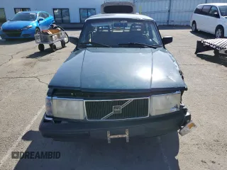 1993 Volvo 240 с VIN YV1AS8317P1486371, выставлен на аукционе Copart как лот 51696735 с пробегом 118 630 миль миль и Списание • Salvage title. История ставок и продаж доступна на DreamBid. Изображение 5.