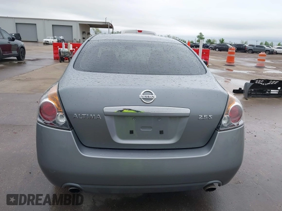 2009 Nissan Altima 2.5 S with VIN 1N4AL21E99N406317, listed as a IAAI auction lot 41941380 with 108,467 mi miles. Bid and sale history available at carsss.com. Image 17.