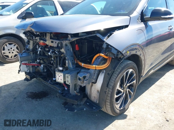2022 Chevrolet Bolt EUV Premier with VIN 1G1FZ6S09N4107637, listed as a IAAI auction lot 41884747 with 42,156 mi miles. Bid and sale history available at carsss.com. Image 6.