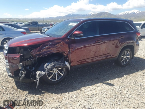 2019 Toyota Highlander SE z VIN 5TDJZRFH2KS988314, wystawiony jako Copart lot #54784145 z przebiegiem 57 851 mil mil oraz Szkoda całkowita • Salvage title. Historia ofert i sprzedaży dostępna na DreamBid. Obrazek 1.