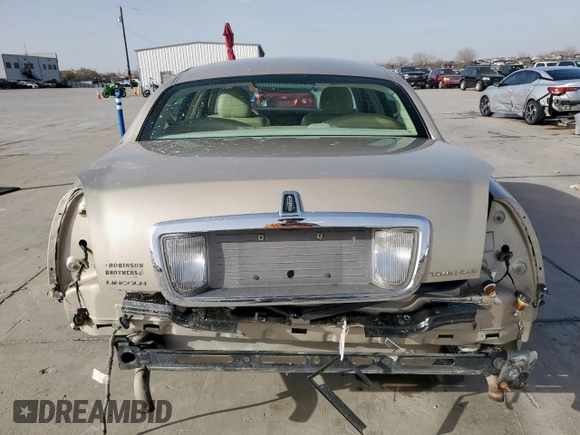 2006 Lincoln Town Car Signature z VIN 1LNHM81W16Y609693, wystawiony jako Copart lot #48370195 z przebiegiem 136 986 mil mil oraz Szkoda całkowita • Salvage title. Historia ofert i sprzedaży dostępna na DreamBid. Obrazek 6.