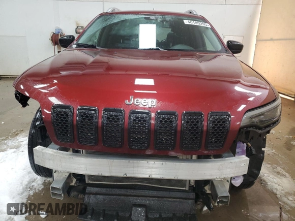 2019 Jeep Cherokee Latitude with VIN 1C4PJMCB1KD103343, listed as a Copart auction lot 46105295 with 176,641 mi miles and Clean Title. Bid and sale history available at carsss.com. Image 5.