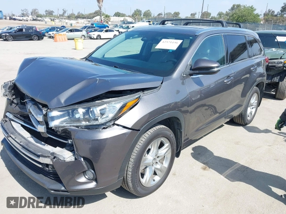 2017 Toyota Highlander Limited with VIN 5TDDZRFHXHS360717, listed as a IAAI auction lot 42571156 with 104,876 mi miles and . Bid and sale history available at DreamBid. Image 17.