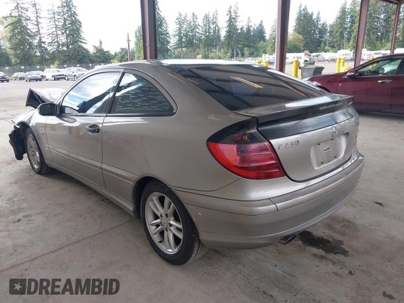 2003 Mercedes-Benz C 230 Kompressor с VIN WDBRN40JX3A510054, выставлен на аукционе IAAI как лот 41787452 с пробегом 237 506 миль миль и . История ставок и продаж доступна на DreamBid. Изображение 3.