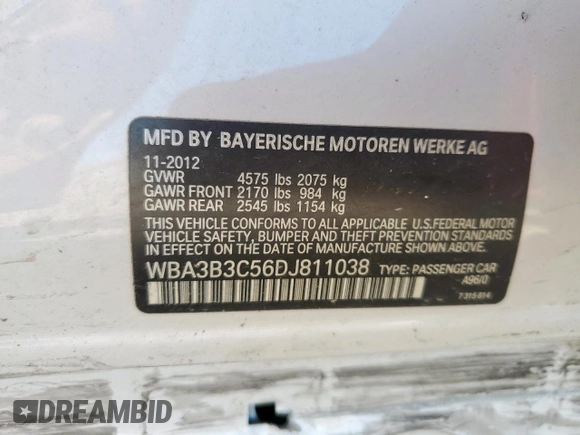 2013 BMW 3 Series 328i xDrive z VIN WBA3B3C56DJ811038, wystawiony jako Copart lot #55895825 z przebiegiem 111 090 mil mil oraz Czysty tytuł • Clean title. Historia ofert i sprzedaży dostępna na DreamBid. Obrazek 13.
