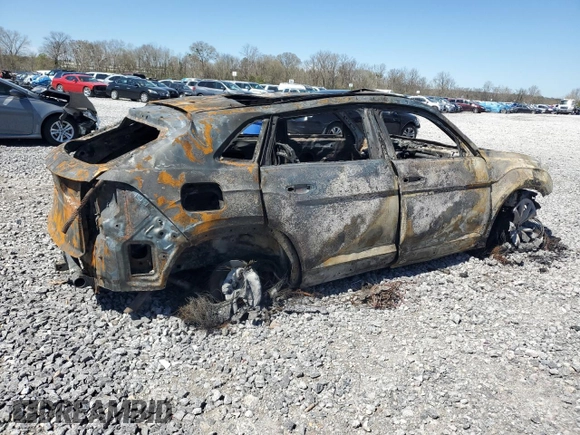 2024 Volkswagen Atlas SEL Premium R-Line with VIN 1V2FE2CA3RC249057, listed as a Copart auction lot 50072895 with Not provided miles and Salvage title. Bid and sale history available at DreamBid. Image 3.