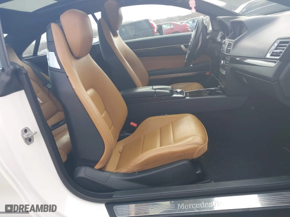 2015 Mercedes-Benz E-Class E 400 with VIN WDDKJ6HB3FF292379, listed as a IAAI auction lot 41838279 with 127,089 mi miles. Bid and sale history available at carsss.com. Image 5.
