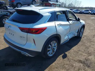 2020 Infiniti QX50 Luxe z VIN 3PCAJ5M33LF105608, wystawiony jako IAAI lot #41999630 z przebiegiem 44 245 mil mil oraz . Historia ofert i sprzedaży dostępna na DreamBid. Obrazek 4.