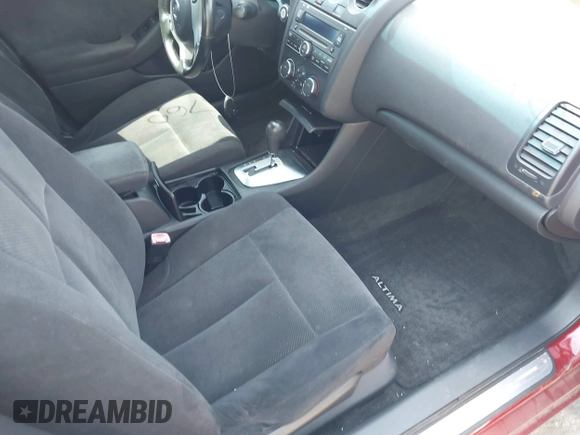 2009 Nissan Altima S with VIN 1N4AL21E09C121694, listed as a IAAI auction lot 41921760 with 147,678 mi miles and . Bid and sale history available at DreamBid. Image 5.