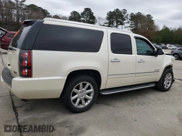 2012 GMC Yukon XL Denali with VIN 1GKS2MEF5CR284219, listed as a Copart auction lot 85585714 with 202,387 mi miles and Salvage Title. Bid and sale history available at carsss.com. Image 3.