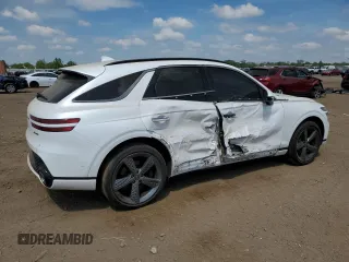 2023 Genesis GV70 Sport z VIN KMUMCDTC7PU102031, wystawiony jako Copart lot #55354305 z przebiegiem Nie podano mil oraz Szkoda całkowita • Salvage title. Historia ofert i sprzedaży dostępna na DreamBid. Obrazek 3.