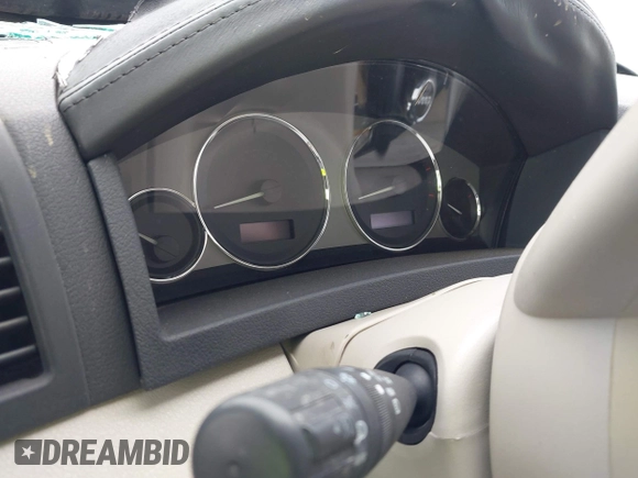 2009 Jeep Grand Cherokee Limited with VIN 1J8HR58T19C542233, listed as a IAAI auction lot 42292056 with Not provided miles and . Bid and sale history available at DreamBid. Image 7.
