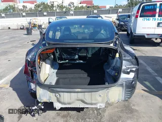 2024 Tesla Model 3 z VIN 5YJ3E1EA2RF867095, wystawiony jako IAAI lot #41550546 z przebiegiem 3 mil mil oraz . Historia ofert i sprzedaży dostępna na DreamBid. Obrazek 16.
