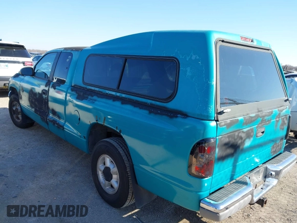 1997 Dodge Dakota with VIN 1B7GL23X9VS142143, listed as a IAAI auction lot 41397050 with 140,122 mi miles. Bid and sale history available at carsss.com. Image 3.