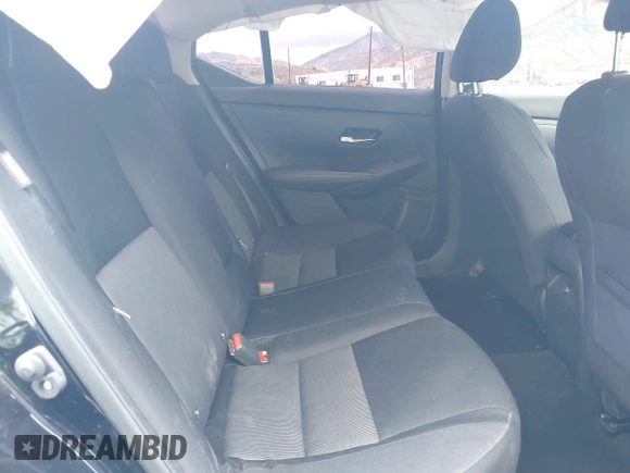 2021 Nissan Sentra SV z VIN 3N1AB8CV4MY230305, wystawiony jako IAAI lot #42120984 z przebiegiem 55 365 mil mil oraz . Historia ofert i sprzedaży dostępna na DreamBid. Obrazek 8.
