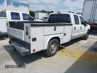2011 Ford Super Duty F-250 SRW XL with VIN 1FT7W2A68BEB42288, listed as a IAAI auction lot 42021193 with 262,801 mi miles. Bid and sale history available at carsss.com. Image 4.