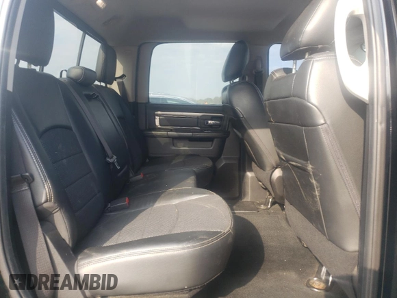 2014 Ram 1500 Sport z VIN 1C6RR7MTXES136911, wystawiony jako Copart lot #62256965 z przebiegiem 303 522 mil mil oraz Czysty tytuł • Clean title. Historia ofert i sprzedaży dostępna na DreamBid. Obrazek 10.