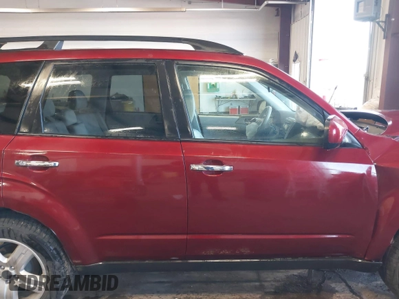 2010 Subaru Forester 2.5X Premium with VIN JF2SH6CC5AG700939, listed as a IAAI auction lot 41758976 with 168,153 mi miles. Bid and sale history available at carsss.com. Image 14.