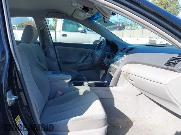 2009 Toyota Camry with VIN 4T4BE46K59R061779, listed as a IAAI auction lot 42140805 with 231,084 mi miles. Bid and sale history available at carsss.com. Image 5.