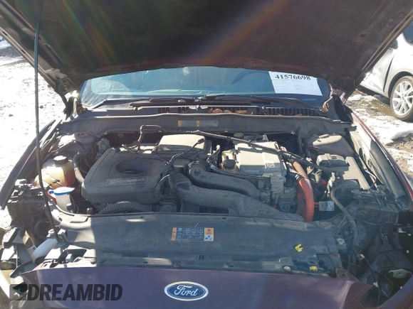 2013 Ford Fusion SE Hybrid z VIN 3FA6P0LU1DR251738, wystawiony jako IAAI lot #41576698 z przebiegiem 158 735 mil mil oraz . Historia ofert i sprzedaży dostępna na DreamBid. Obrazek 10.